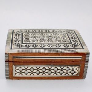 Mother of Pearl Trinket Box
